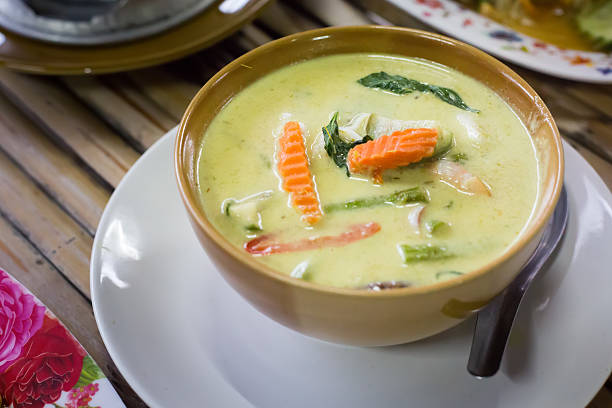 Sopa thai con leche de coco