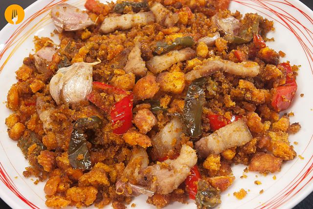 Migas de Pan con Chorizo y Panceta