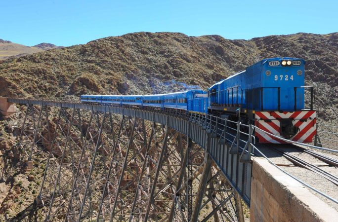 Tren a las nubes
