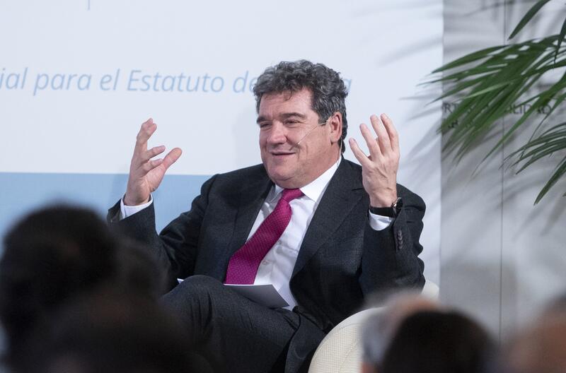 Escrivá destaca la solidez y fortaleza del mercado laboral y recuerda que enero es un mes muy estacional