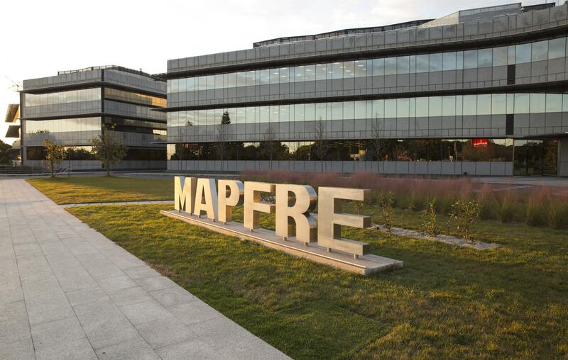 Mapfre gana 642 millones en 2022, un 16,1% menos, y las primas superan los 24.500 millones, un 10,8% más