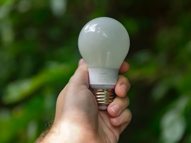 Ahorra energía con bombillas LED