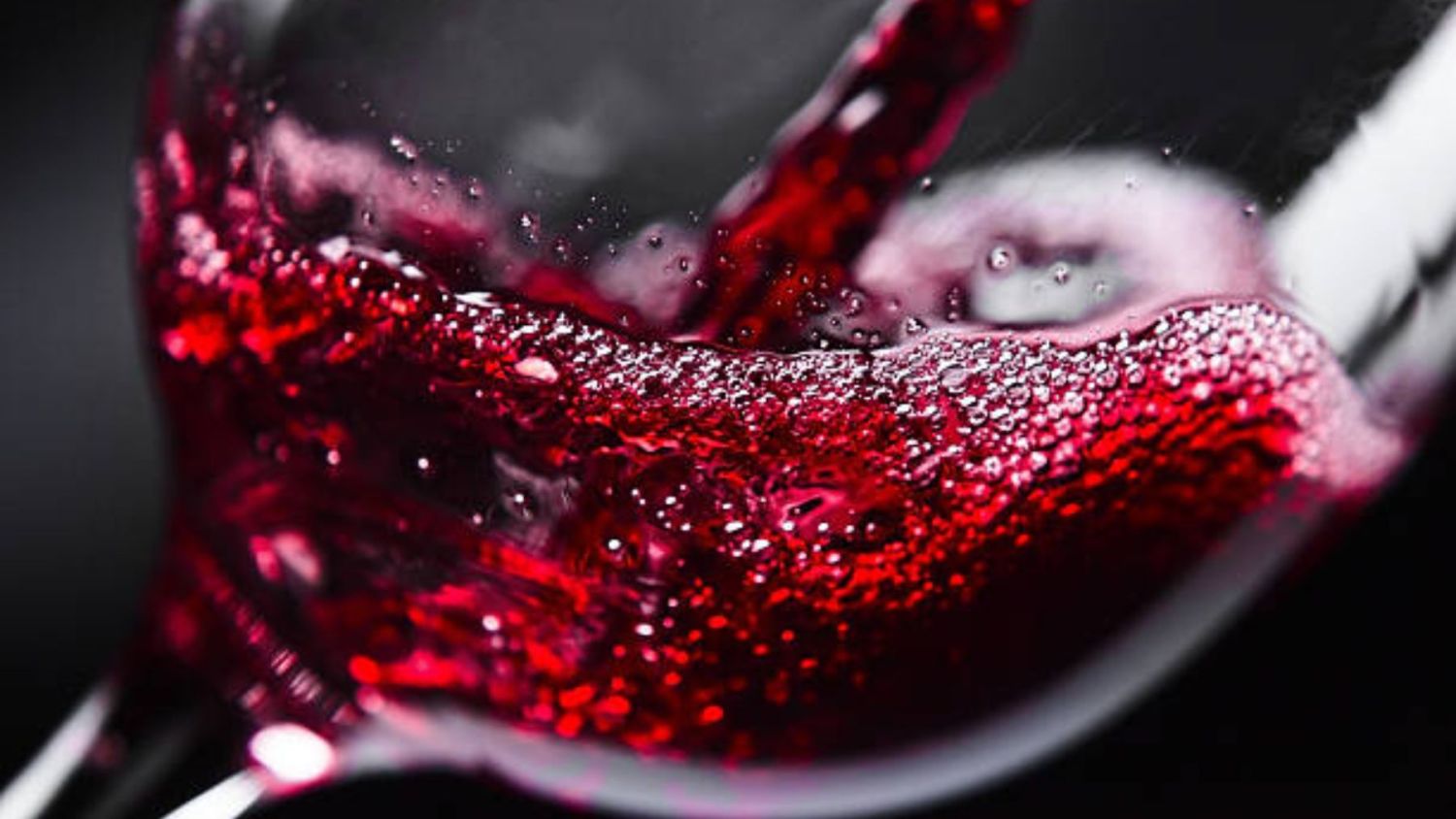 El Corte Inglés revienta el mercado con su vino que enamora a todos
