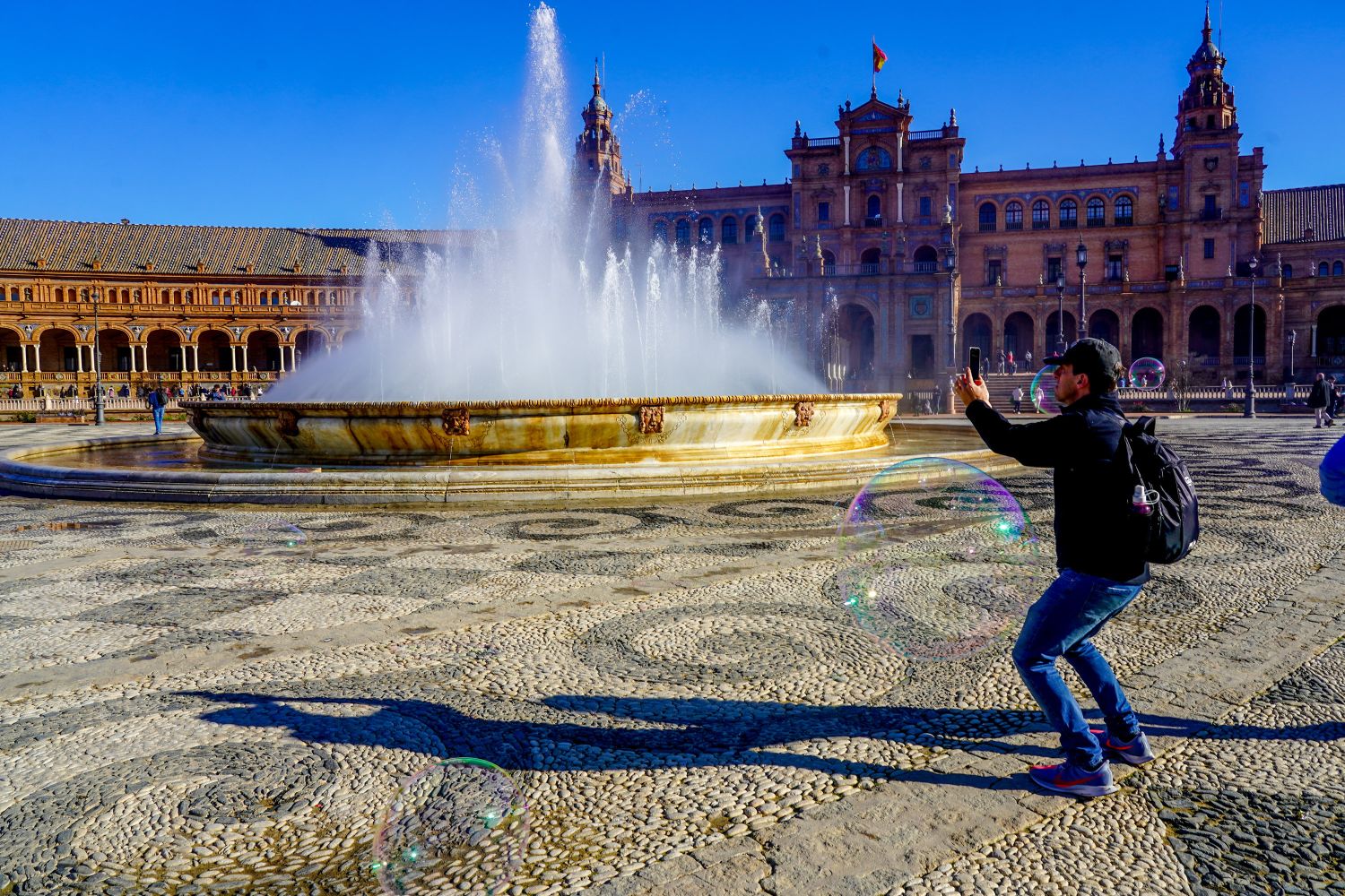 España gana 87.061 millones de euros con los turistas que nos visitaron en 2022