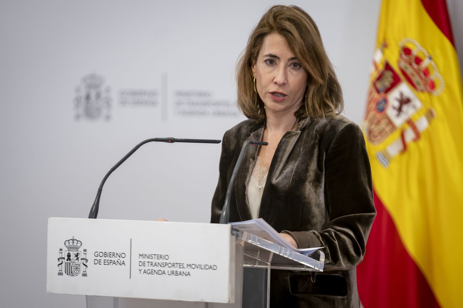 Raquel Sánchez y Renfe intentan cerrar la herida de Cantabria con nuevos diseños en verano