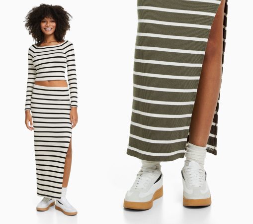 Falda midi a rayas de Bershka