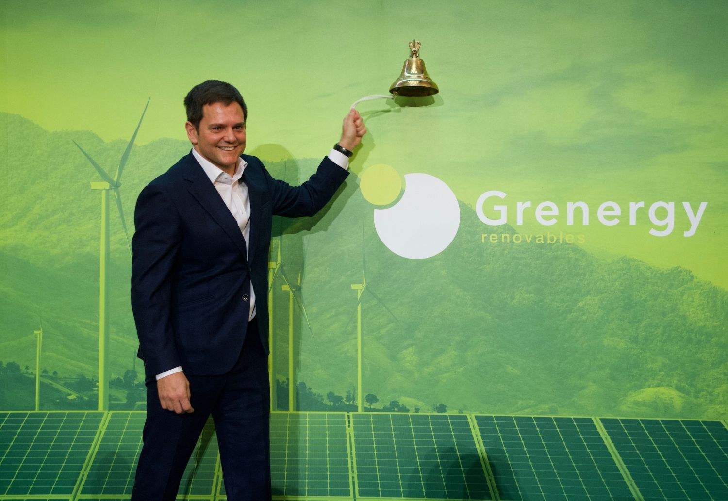 Grenergy Renovables venderá el 49% de su cartera de parques solares