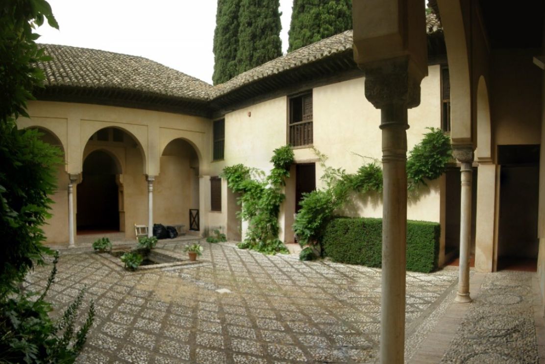 Mezquita de Dar-al-Horra Granada