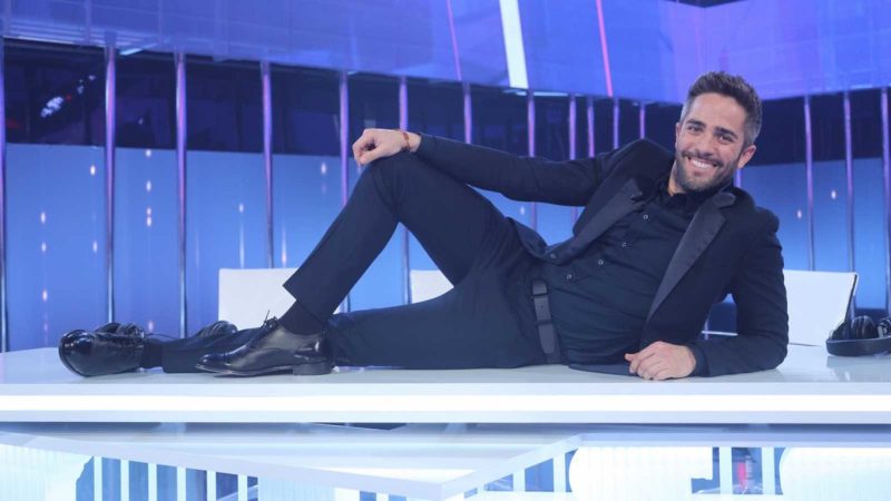 Pero no hemos dejado de ver a Roberto Leal