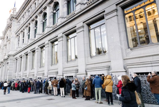 Los fallos en la web del Banco de España provocan colas para comprar letras