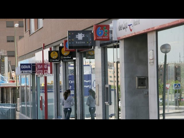 Los bancos prueban las cuentas nómina al 5% durante un año.