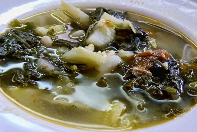 caldo gallego de repollo Merca2.es