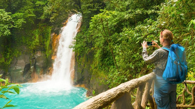 Reducción del uso de combustibles fósiles, mejora el medio ambiente para el eco turismo