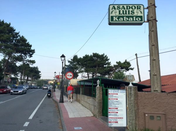 Le ponen una reseña en Google y el dueño responde esto: "Si no tienes dinero, vete a tu casa" 1 Merca2.es asador Luis Kabalo reseña