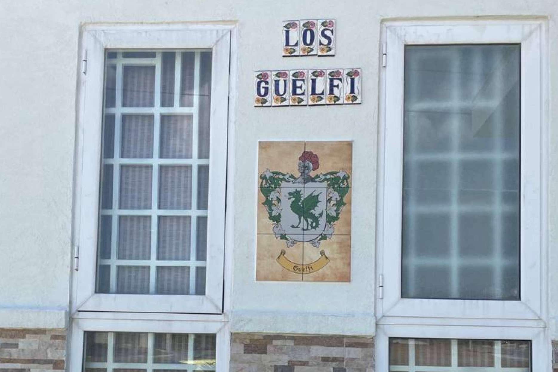 Tienda Heráldica ofrece azulejos con escudos heráldicos