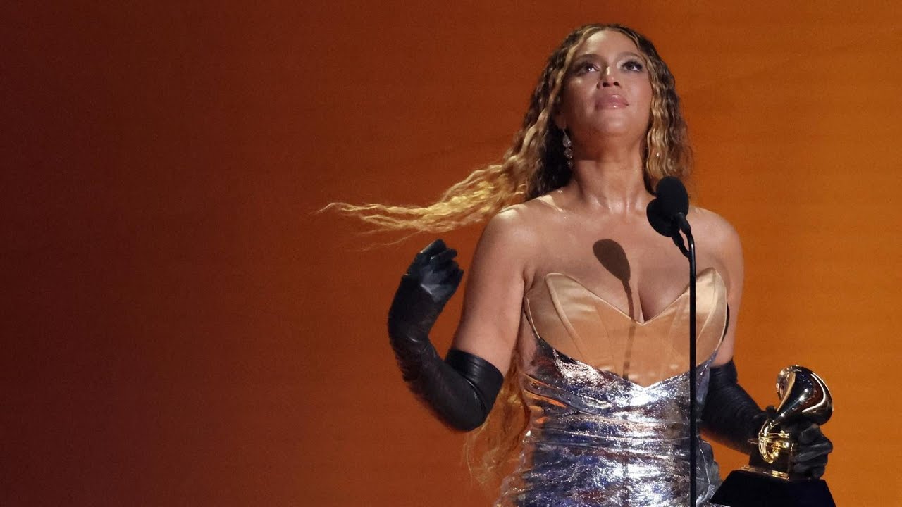 Beyoncé y Jay-z bajan el precio de Tidal contra Spotify.
