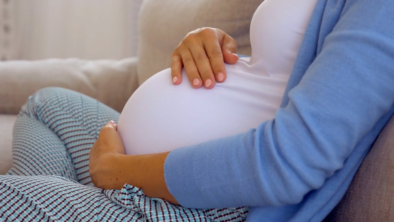Amniocentesis, para qué sirve y cuáles son sus riesgos.