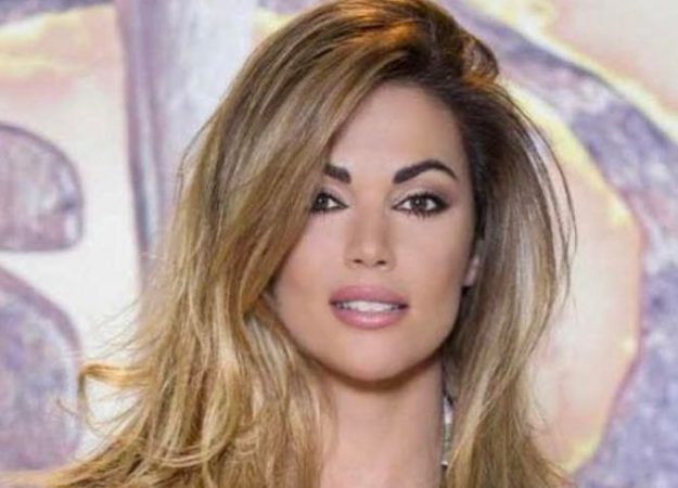 lara álvarez