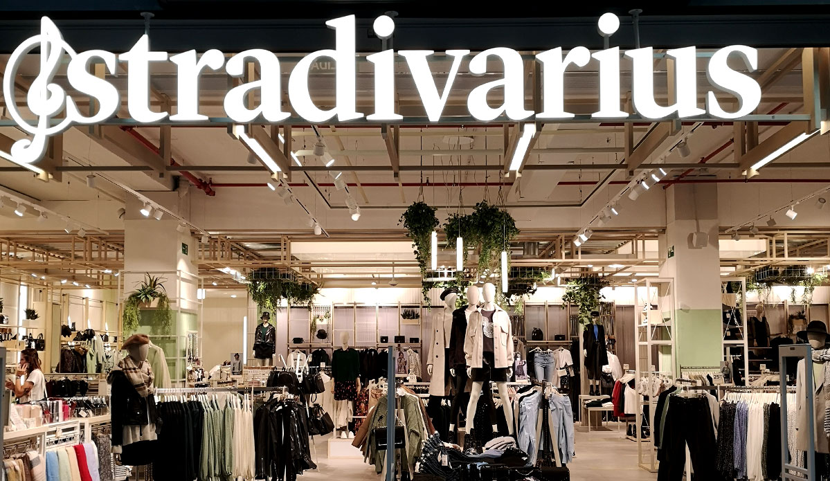 Stradivarius te enseña a pisar con estilo con estos tacones por 25,99 euros 
