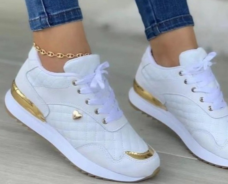 zapatillas en dorado