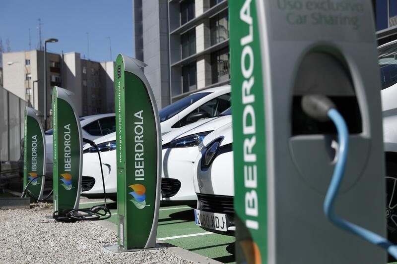 Iberdrola y BP invertirán 1.000 millones para desplegar 11.700 puntos de recarga rápida en España y Portugal