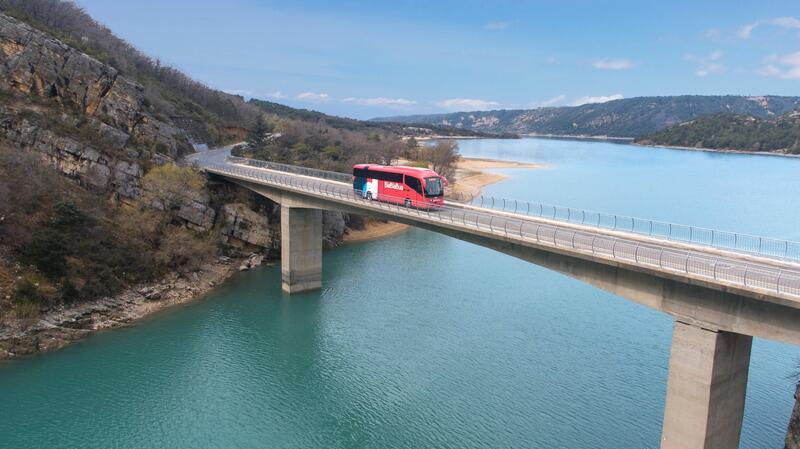 BlaBlaCar le gana la carrera a los trenes y llegará antes a Portugal y Francia