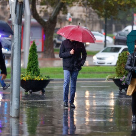 El aumento de supuestos porcentajes de lluvias durante el culmino sábado 18