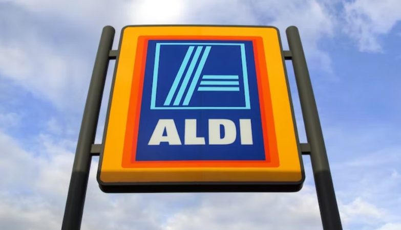 El medio de publicidad de estos supermercados puede variar, según el país donde se encuentran