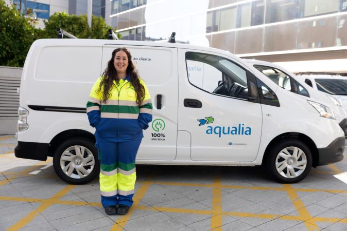 Aqualia impulsa la movilidad sostenible a traves de la transicion ecologica de su flota de vehiculos Merca2.es