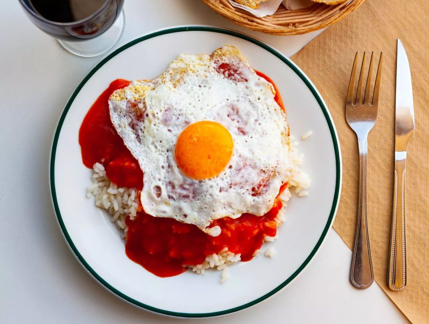 Arroz a la cubana: una receta para los más torpes en la cocina y en Thermomix