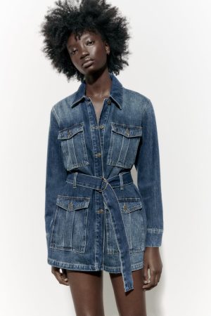 Cazadora denim de Zara