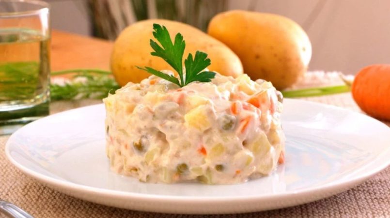 ¿Cómo se consume la ensaladilla rusa?