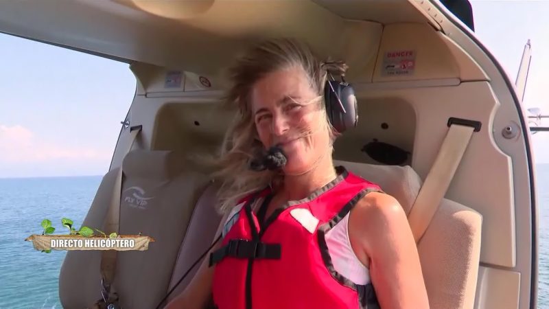Gabriela Arrocet en su llegada a la isla de Supervivientes