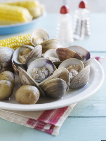 Almejas a la marinera: la receta de Arguiñano para sorprender a tus invitados en 15 minutos 1 Merca2.es Ingredientes para las almejas a la marinera