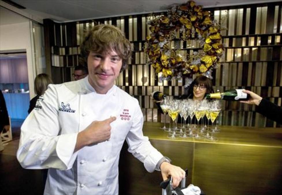 Jordi Cruz reinventa la paella: con sepia, en sartén y con un socarrat de matrícula