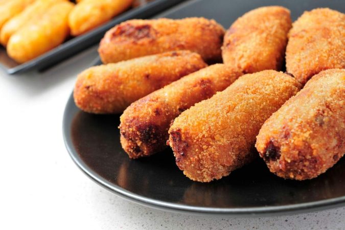 Elaboración de las croquetas de José Andrés