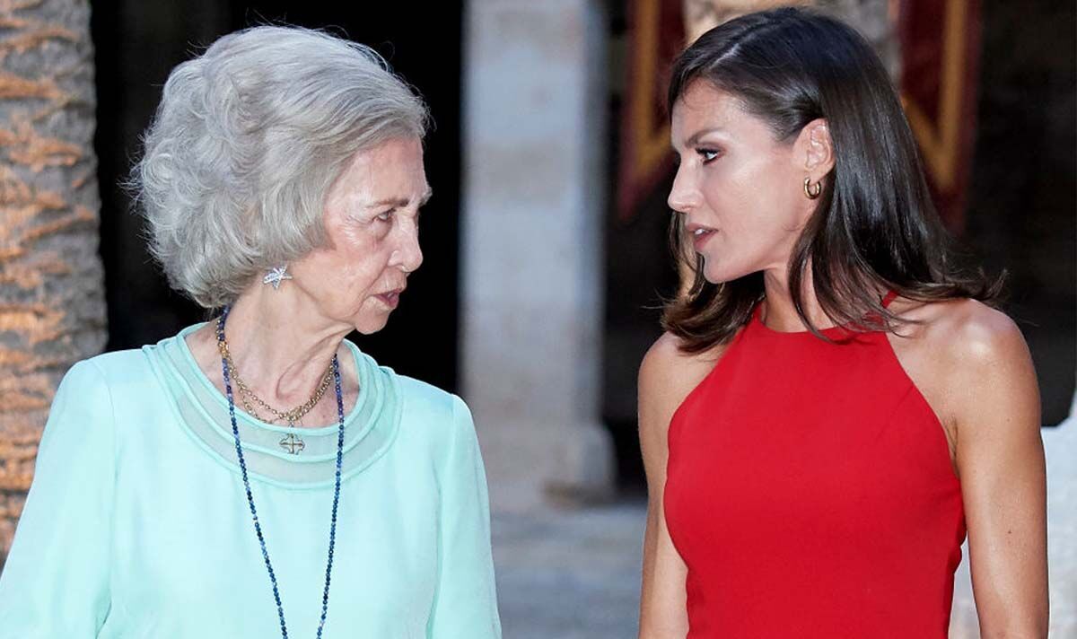La estrategia de Letizia para que la reina Sofía no acuda a la confirmación de la infanta Sofía