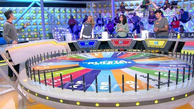 La cadena Antena 3 probó su emisión en privado en España