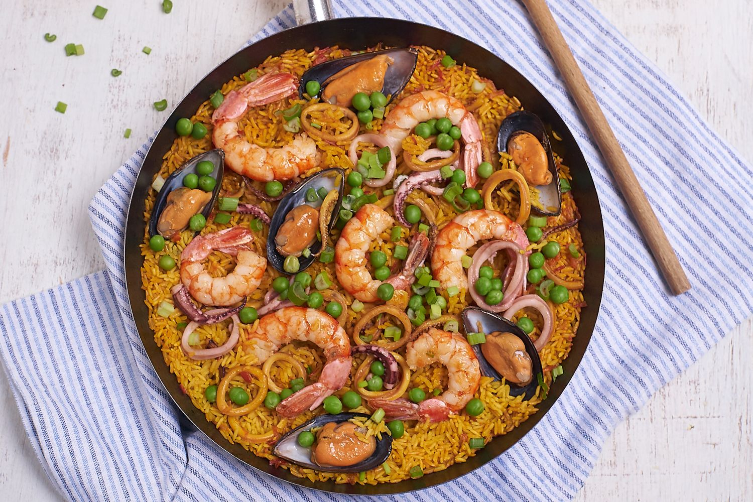 Paella: los trucos de los chefs para conseguir un socarrat de matrícula