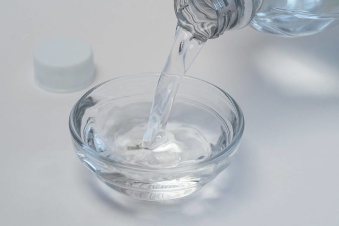 Prepara el agua para los macarrones con tomate