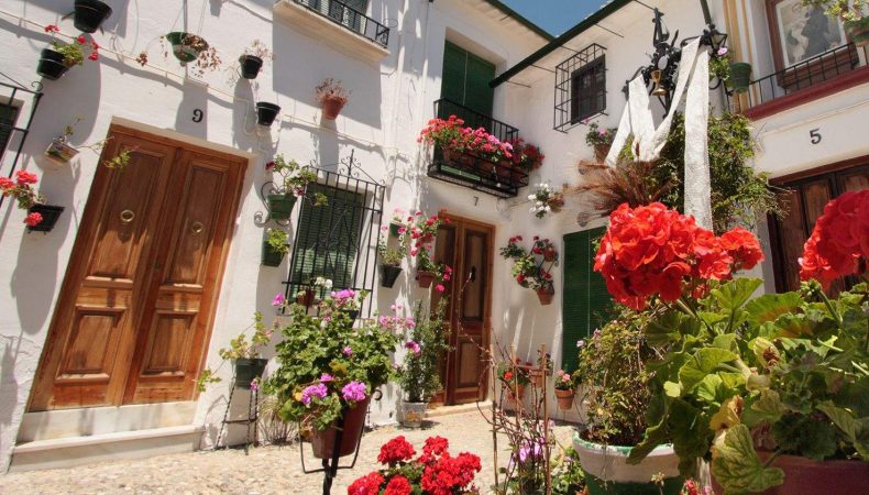 Los pueblos de Andalucía en los que disfrutar las procesiones de Semana Santa 1 Merca2.es Priego de Córdoba