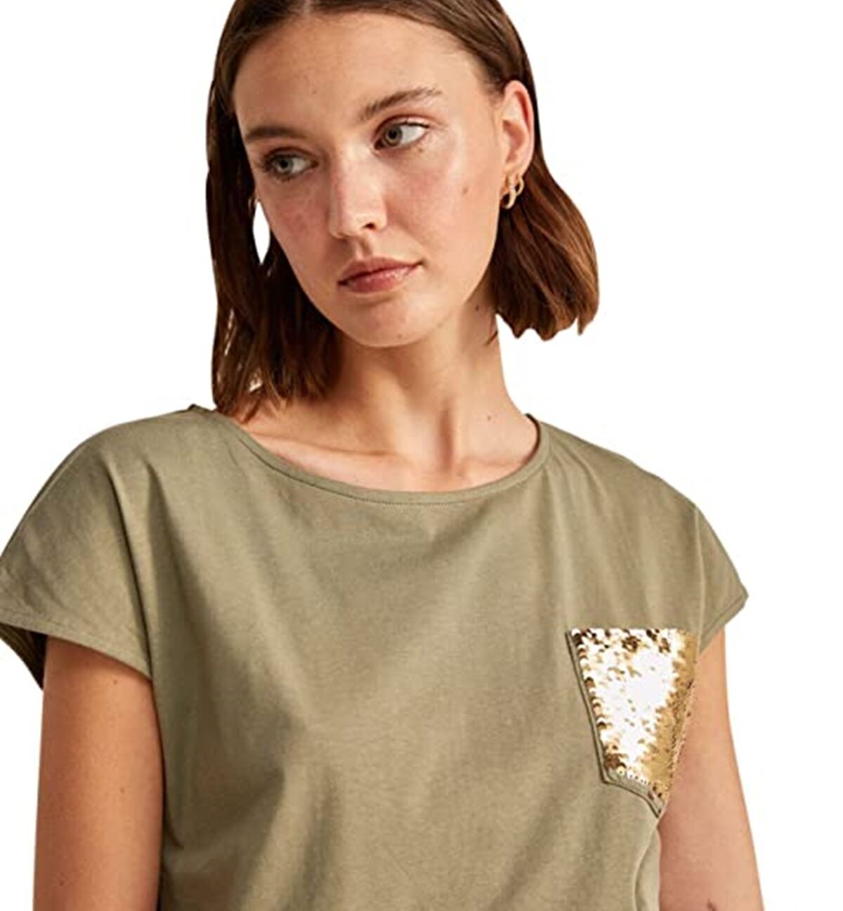 La camiseta de Springfield por 12 euros en Amazon con la que derrocharás estilo vayas por donde vayas