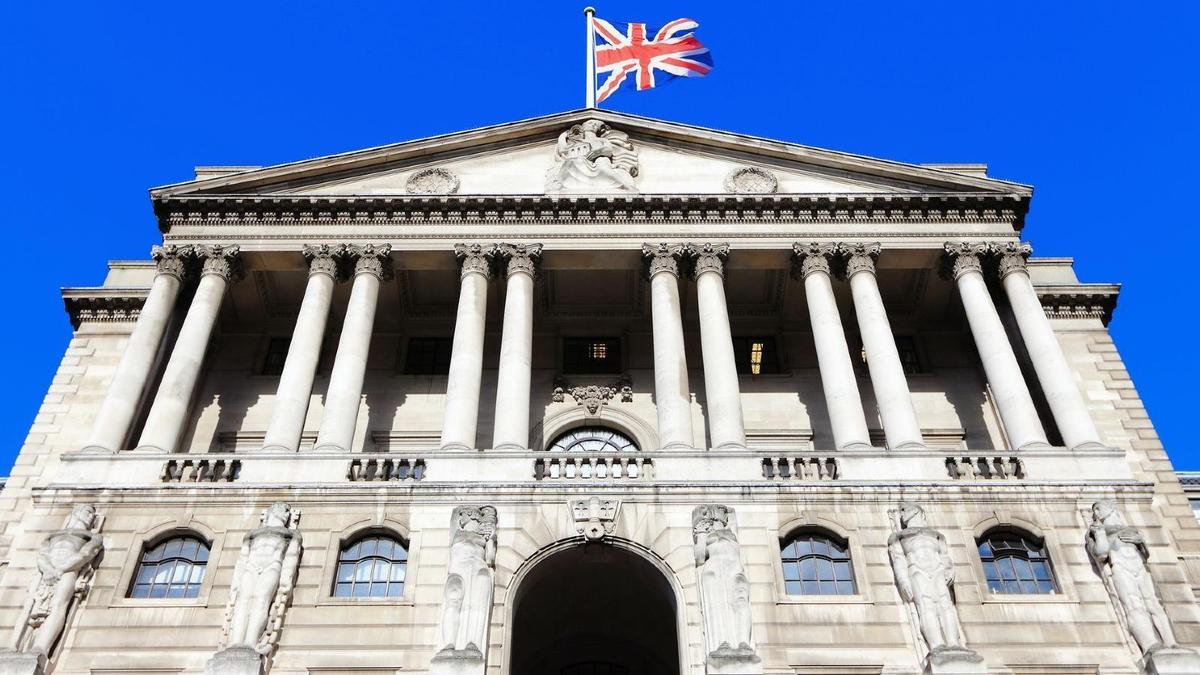 El IPC del Reino Unido rebotó en febrero al 10,4% y presiona al Banco de Inglaterra