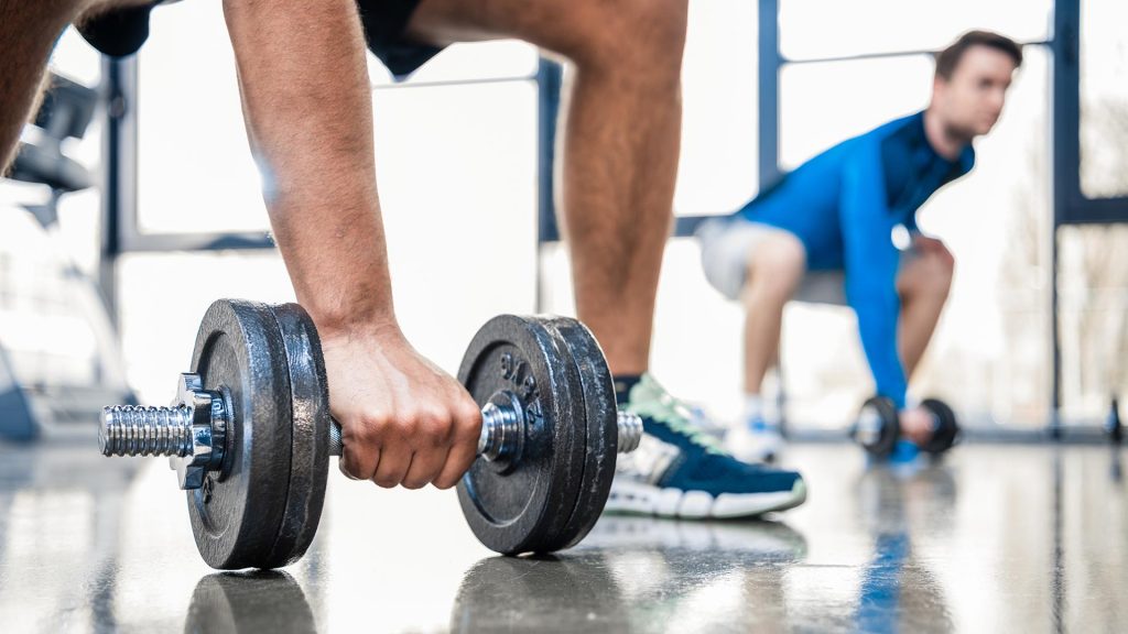 Cómo el entrenamiento de fuerza mejora la salud ósea