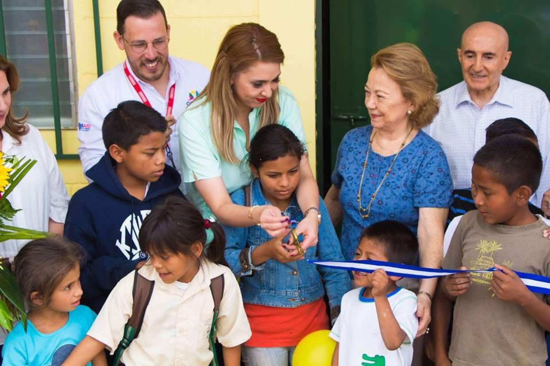Elías Asfura y Fundación Marie secundan el proyecto educativo para jóvenes