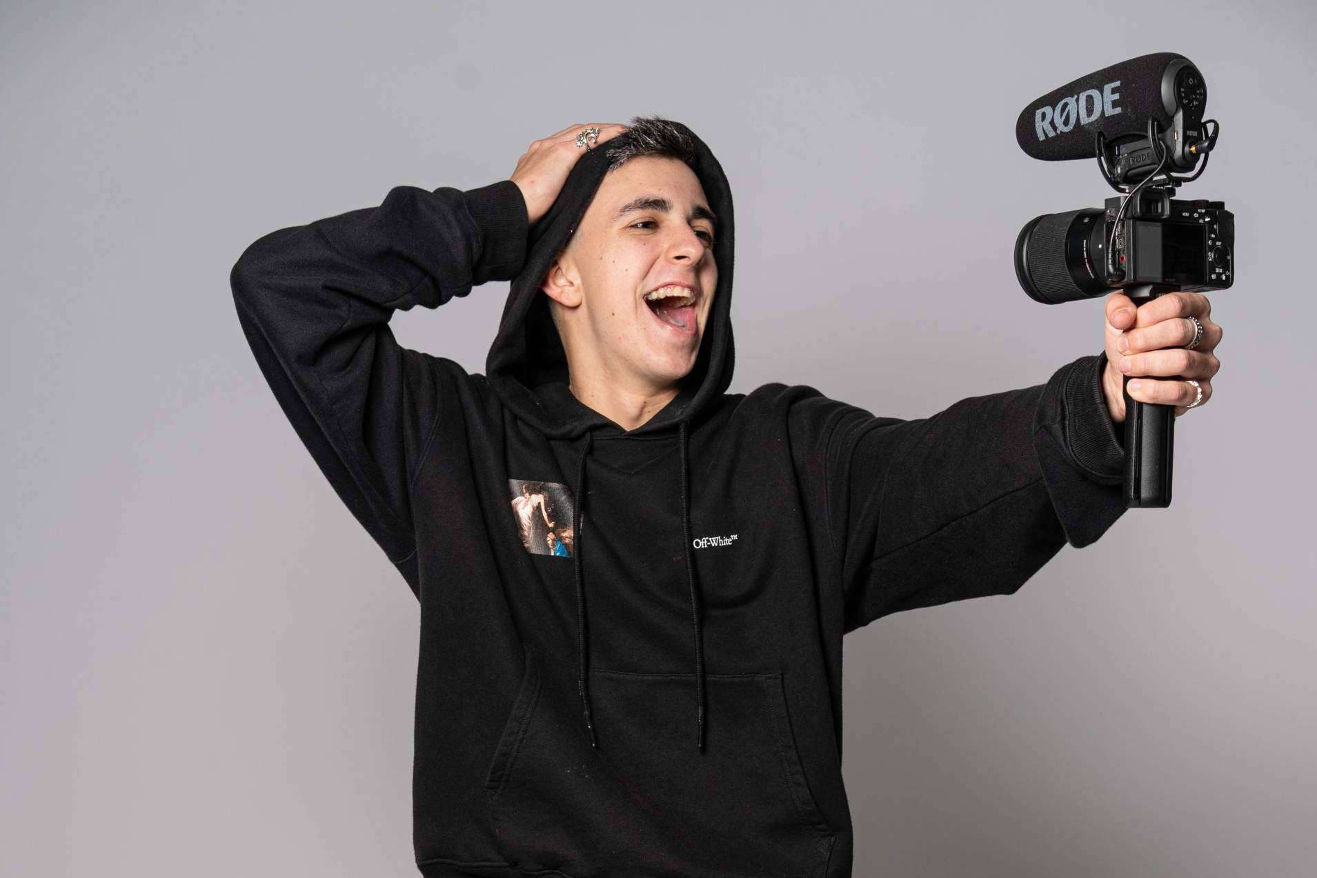Uno de los creadores de contenidos más conocidos en Vlogs España es Arta Game