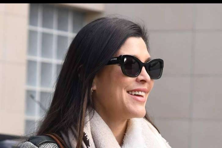 ¿Por qué es importante tener una lente polarizada en las gafas de sol?