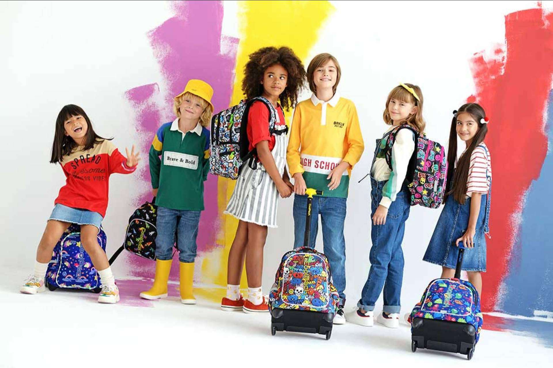 Las mochilas LED de CoolPack ofrecen diversión y seguridad