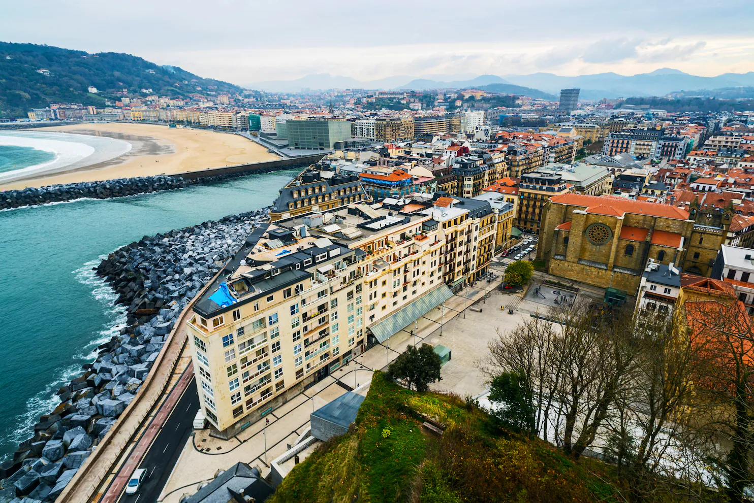 San Sebastián, la última ciudad en limitar las licencias de alojamientos turísticos