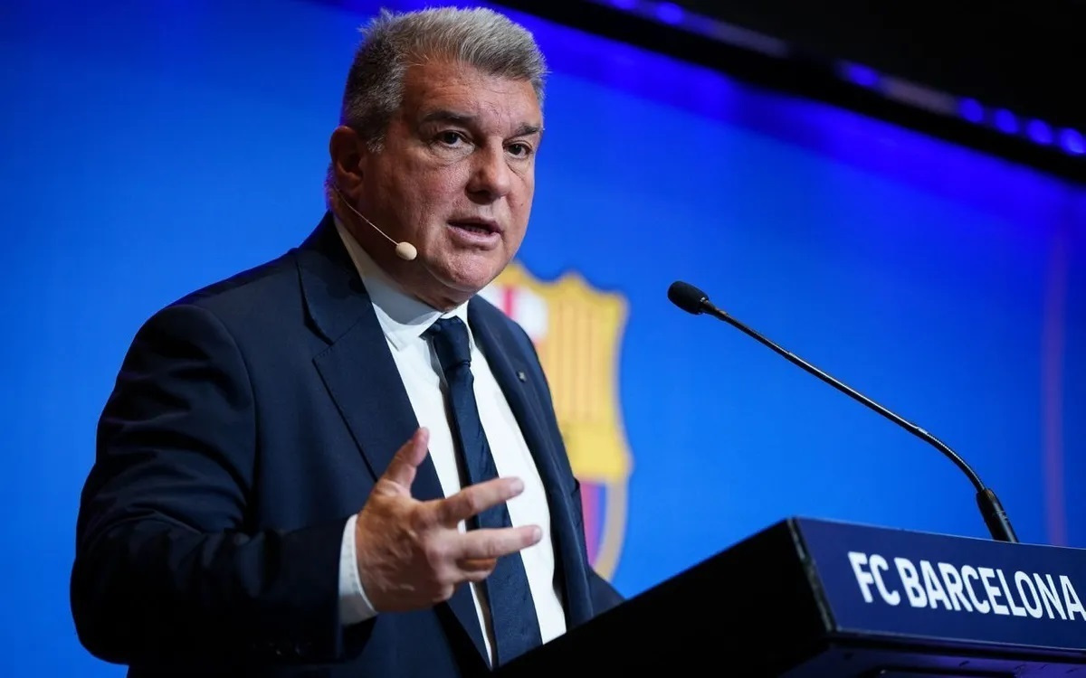 Paralización y bajada de nota en el Espai Barça de Laporta tras el caso Negreira